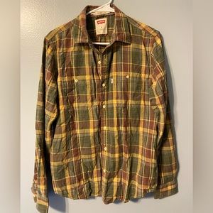 Levi’s plaid shirt standard fit size medium men’s